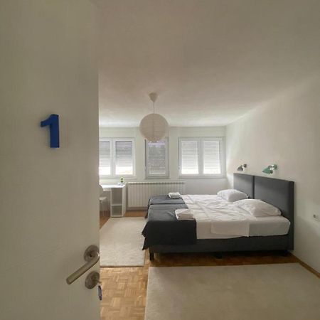 Hidden Gem Shared Apartment, Suite سراييفو المظهر الخارجي الصورة