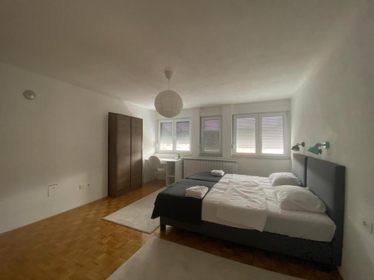 Hidden Gem Shared Apartment, Suite سراييفو المظهر الخارجي الصورة