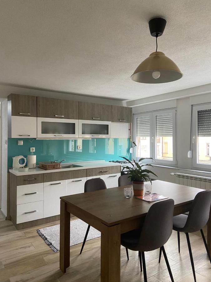 Hidden Gem Shared Apartment, Suite سراييفو المظهر الخارجي الصورة