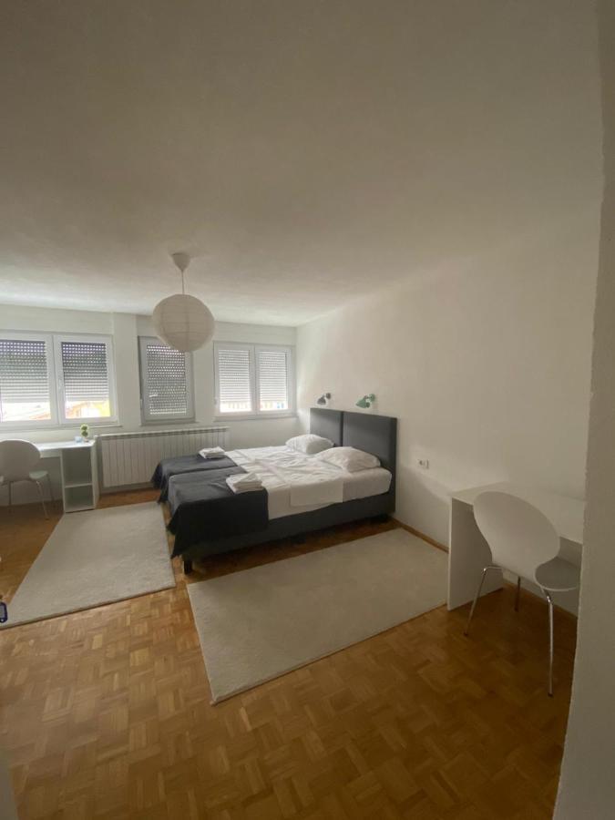 Hidden Gem Shared Apartment, Suite سراييفو المظهر الخارجي الصورة